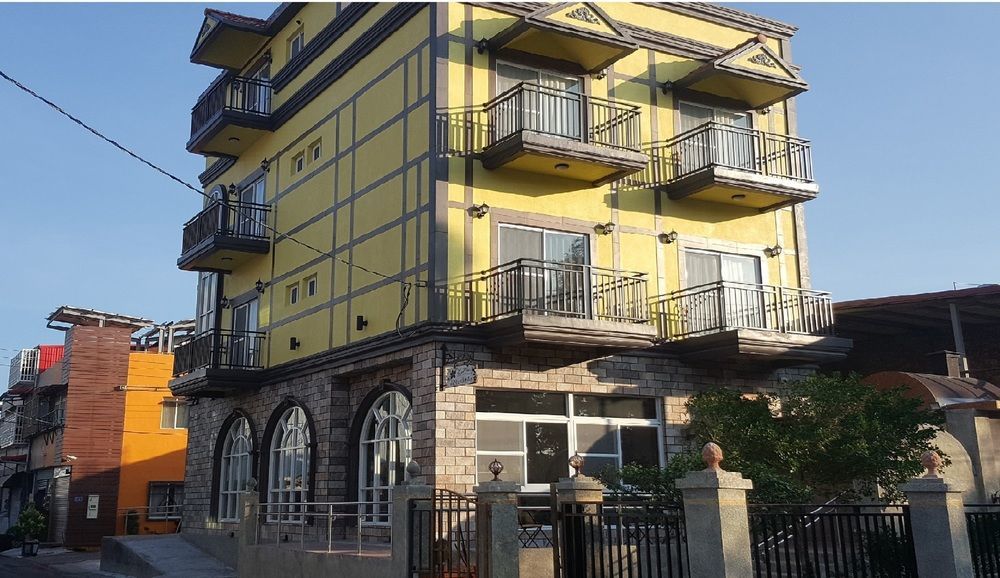 La Fleur Bnb & Restaurant Старе місто Хенчун Екстер'єр фото